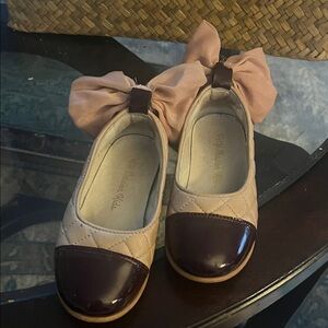 Petite Maison Little Girls Elegant Quilted Flats with Bow Detail